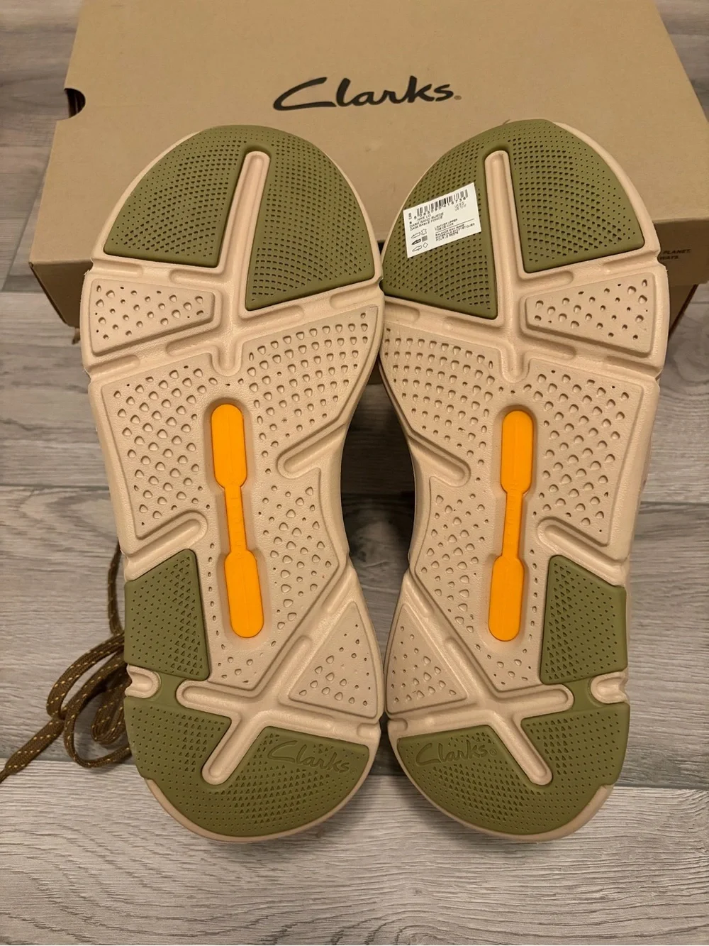 Clarks Men’s Tan/Brown Suede Casual Sneakers with Yellow Highlights